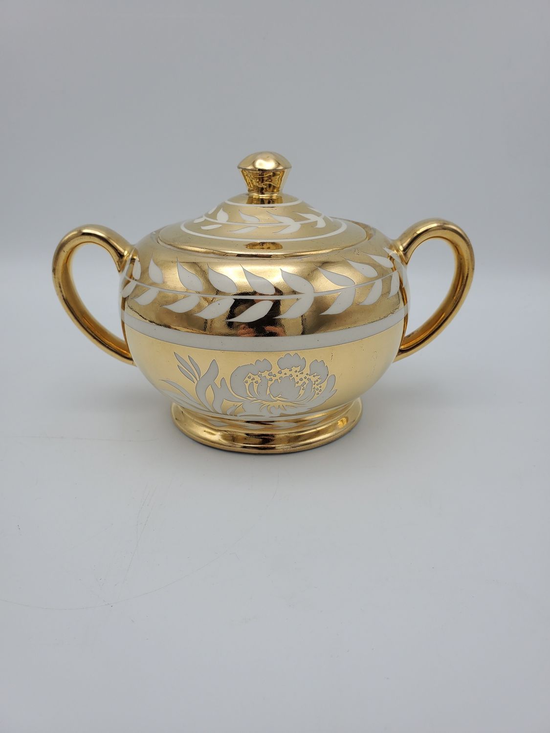 Vintage Sadler Gold Gilt Lidded Sugar Bowl w/ Handles