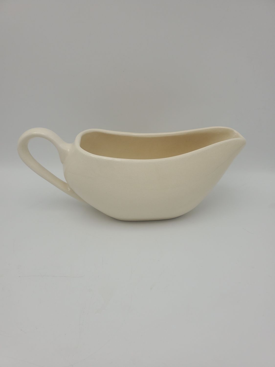 Ivory Ceramic Gravy Boat 11" Modern Creamer / Sauce Server