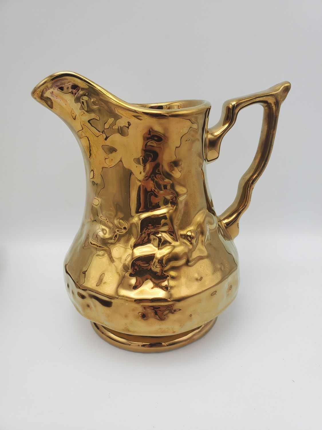Wade vintage deer gold embossed pitcher