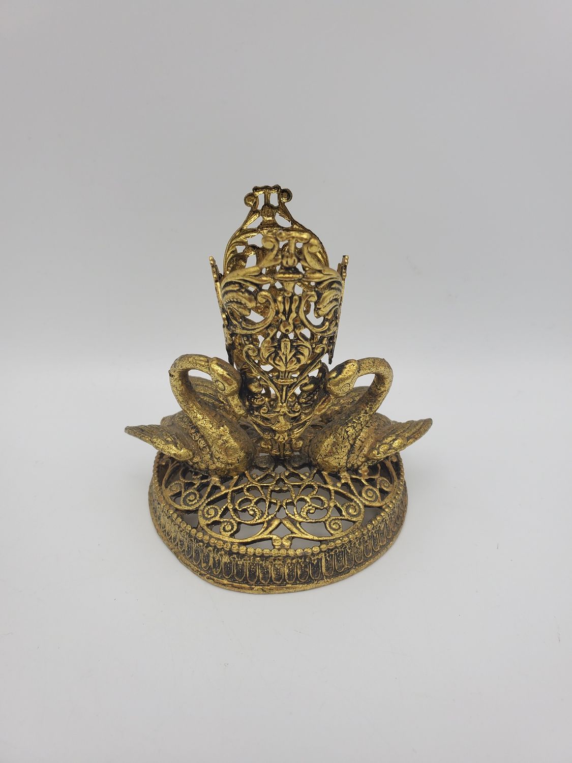 Ornate Filigree Vintage Swan Vase