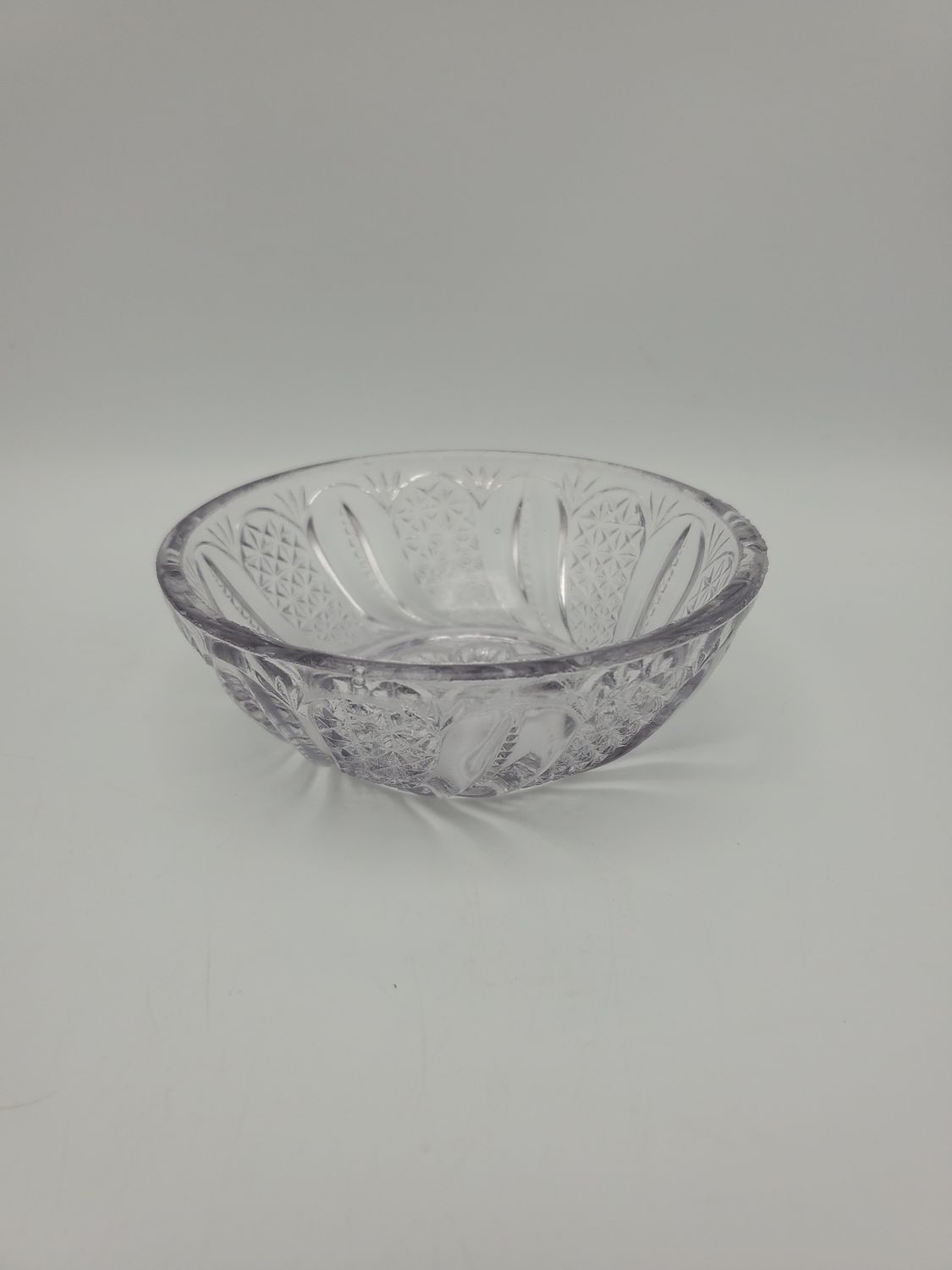4 Antiq EAPG Feather Glass Small Bowl