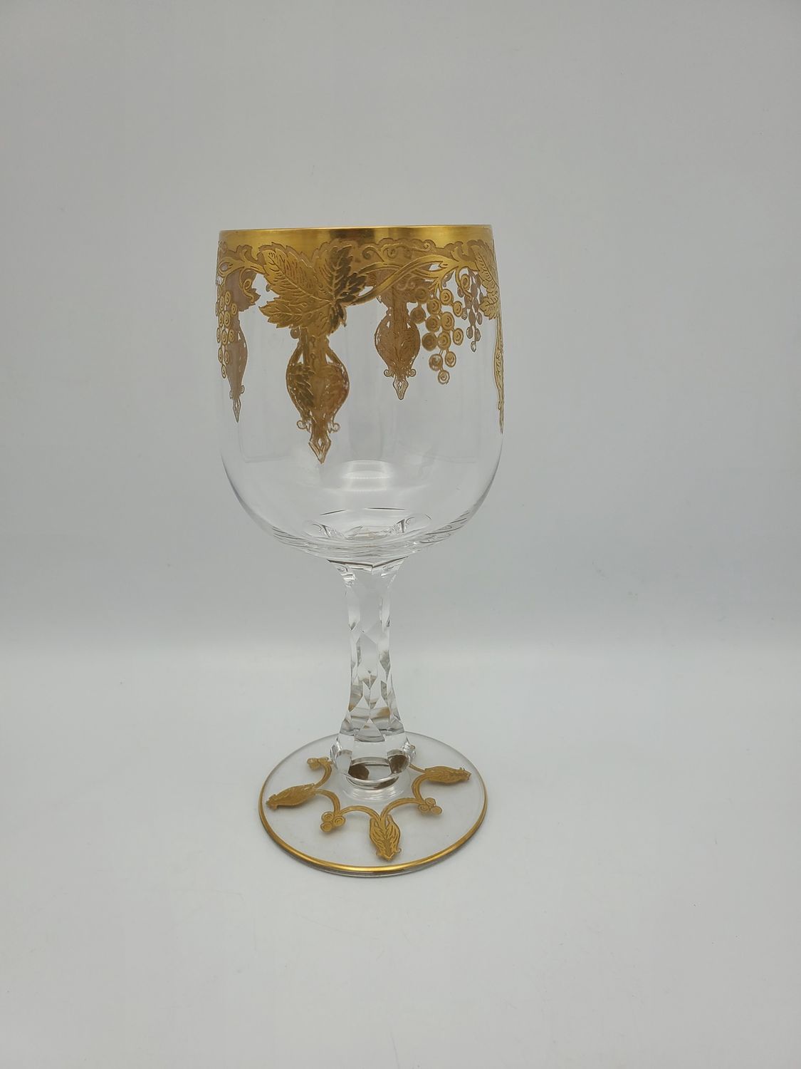 11 Gold-Encrusted Grape Wine Goblet