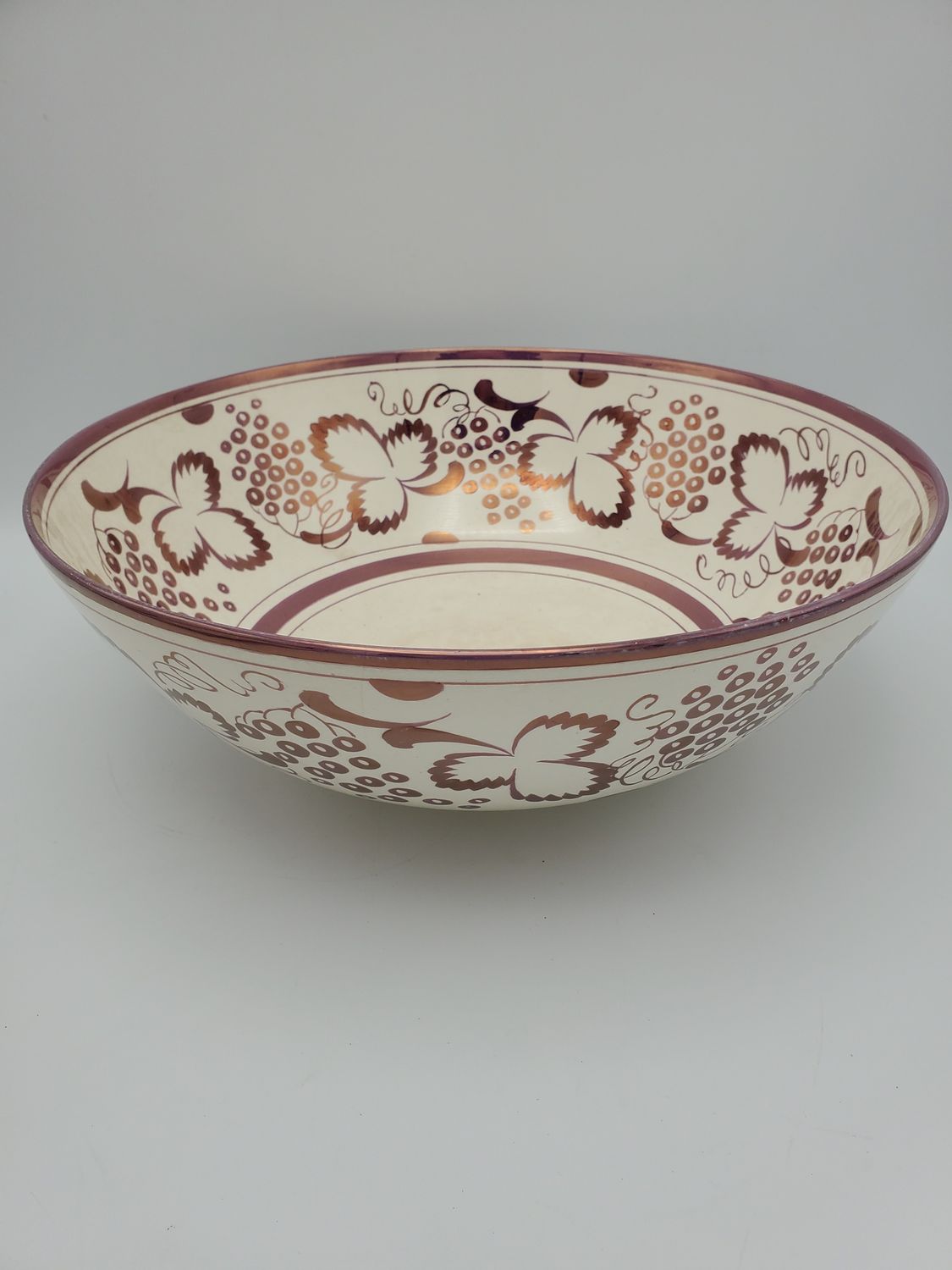 Gray&#39;s Pottery Lusterware Bowl