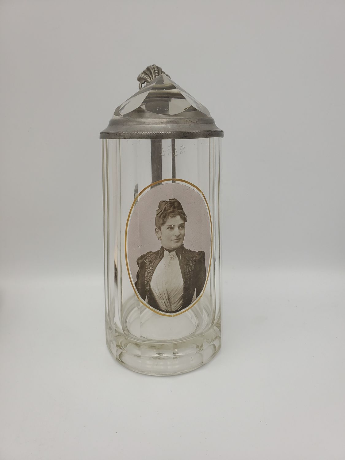 Clear Glass Diamond Lid Stein