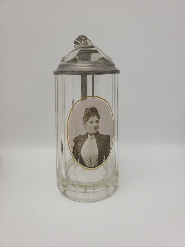 Clear Glass Diamond Lid Stein