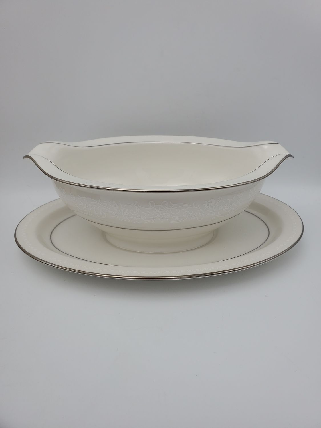 Noritake Ivory China Sorrento Gravy Boat