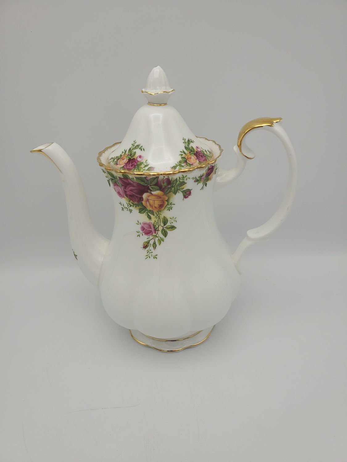 Royal Country Roses Royal Albert Dish Set