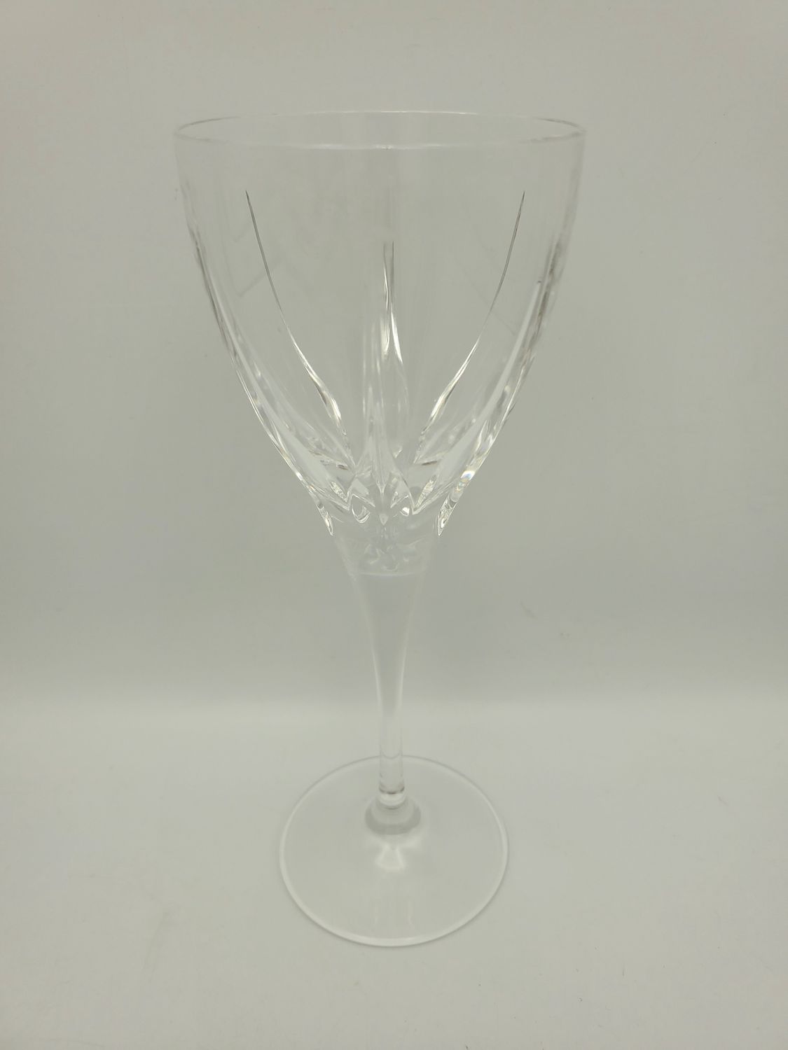 Swirled Leaf Vintage Crystal Wine Glass