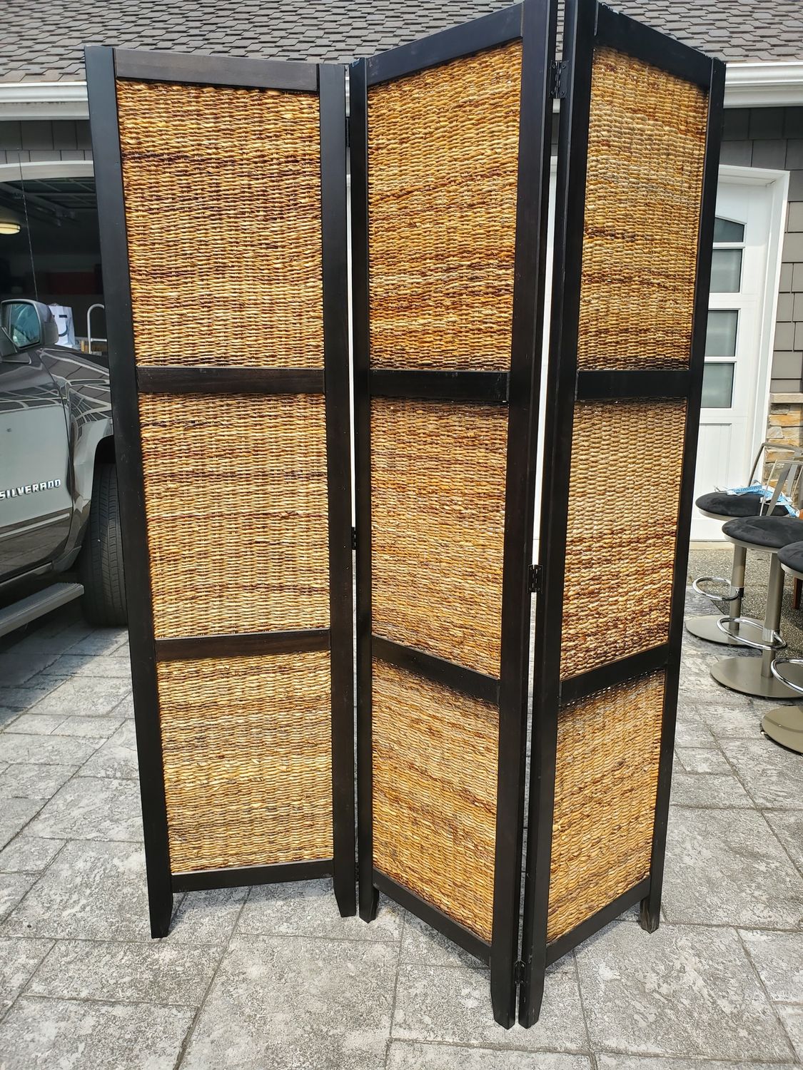 Natural Woven 3-Panel Privacy Screen