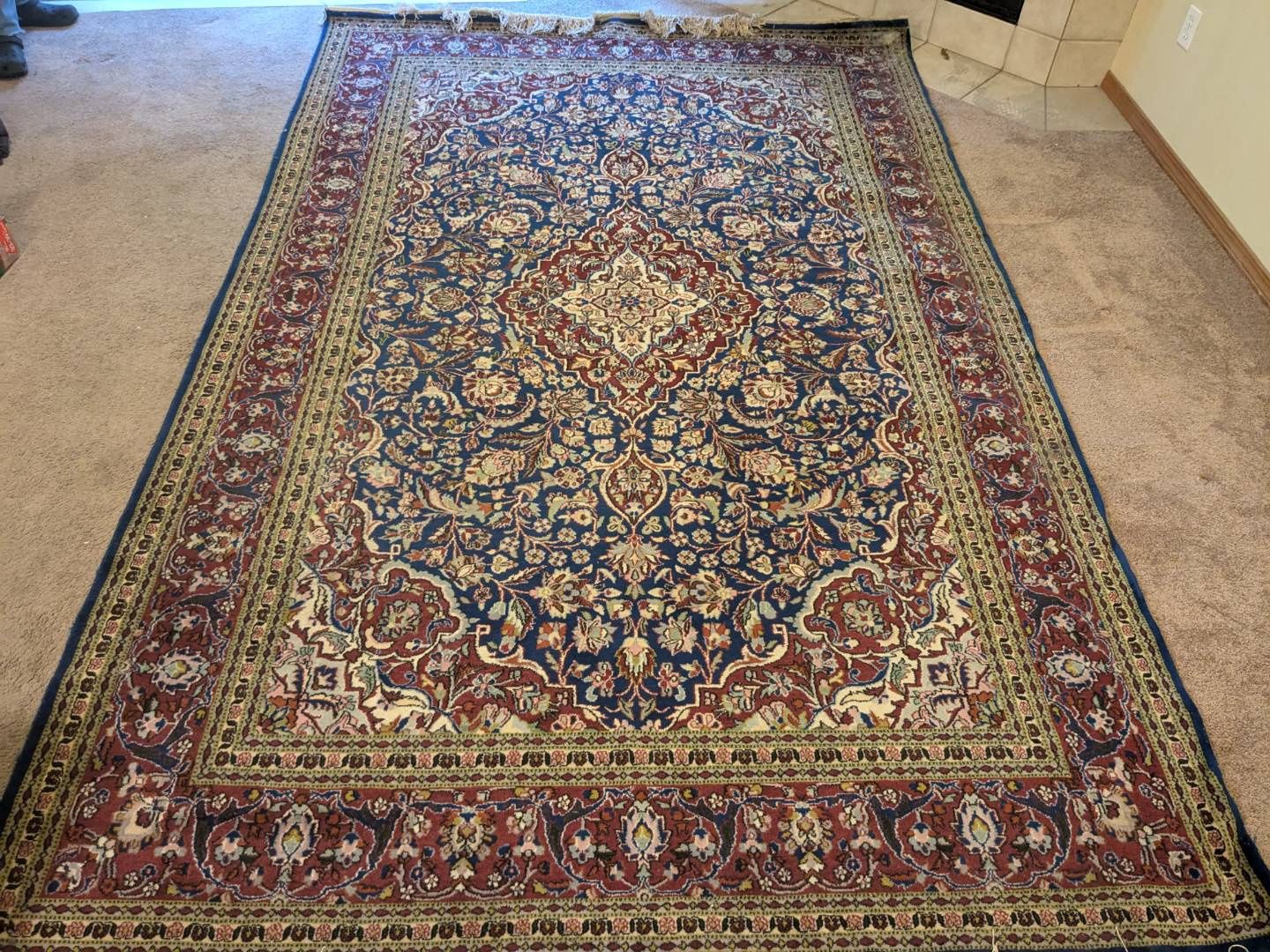 Middle Eastern Hand Knotted Rug