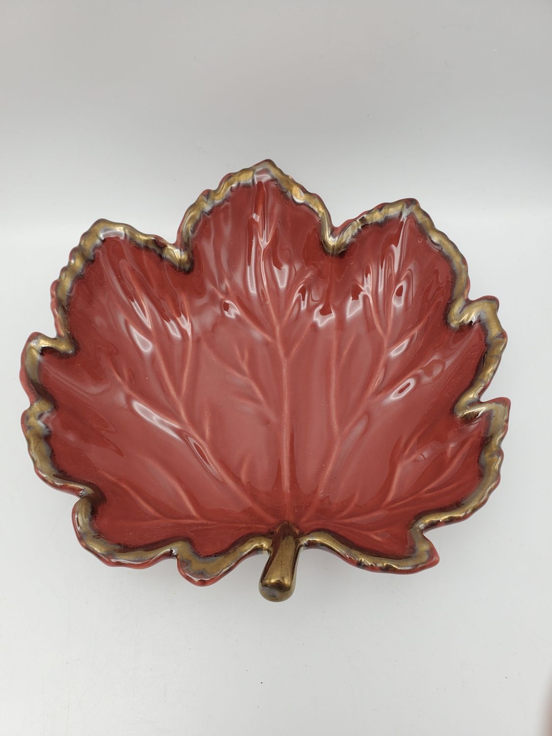 Tabletops 3D Red Maple Leaf