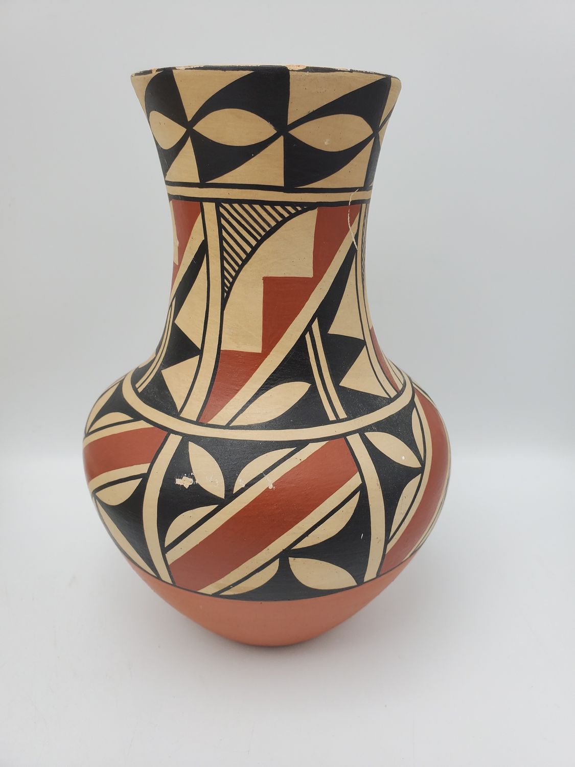 Dorela Tosa Jemez Nat. Am. Vase