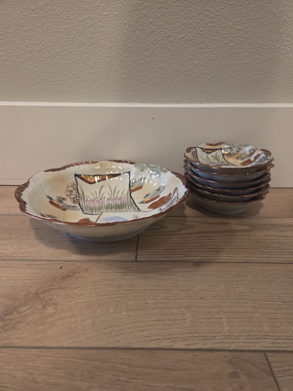 Nippon Geisha Scalloped Dish, set 7