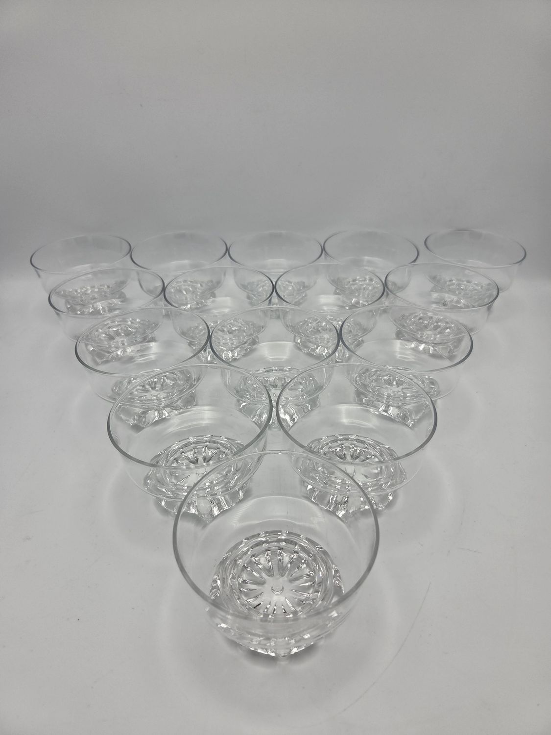 15 Vintage Clear Pressed Glass Dessert / Sherbet Bowls – Set of 15, Starburst Footed Design