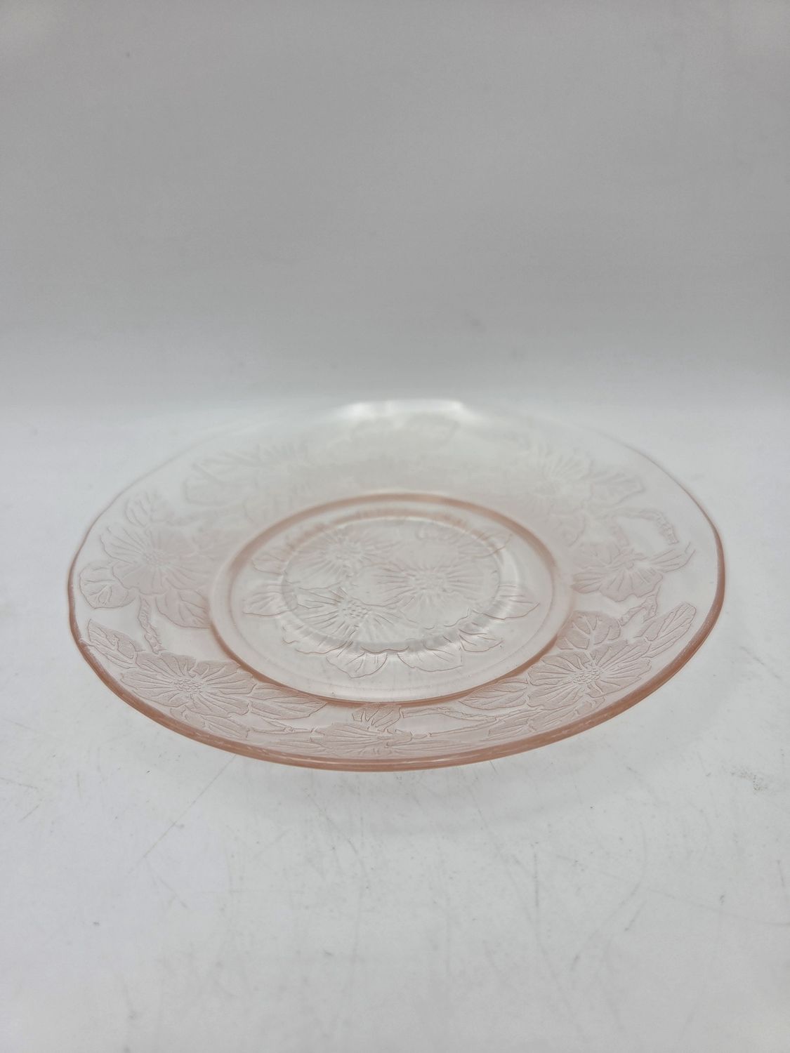 Set of 4 Rnd Pink Glass 6" Bread Plates
