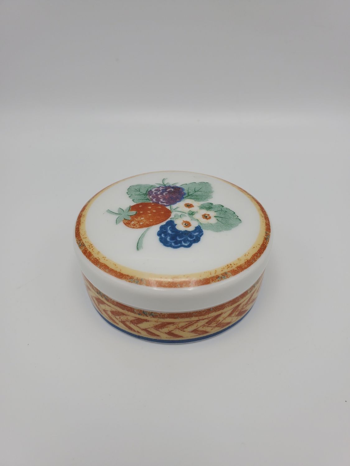 Viste Alegre Vintage Porcelain Trinket Box