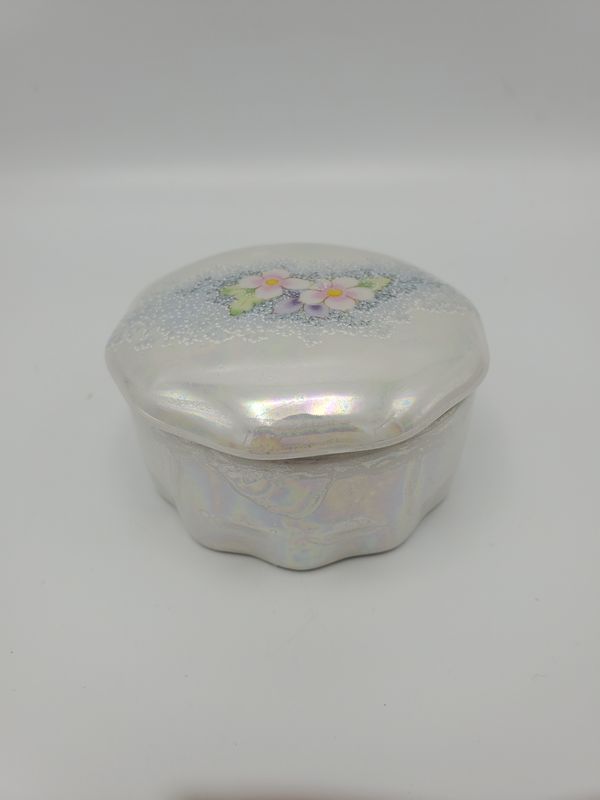 Iridescent Pearl Vintage Flower Jewelry Box