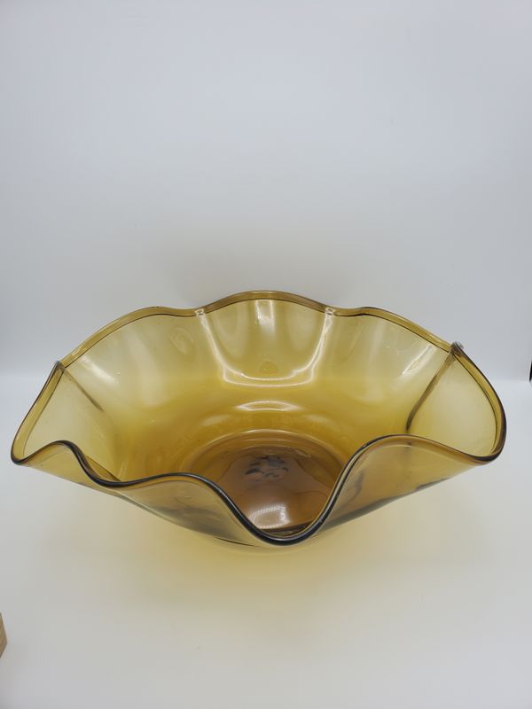 Large Hand-Formed Amber Ruffled Glass Centerpiece Bowl