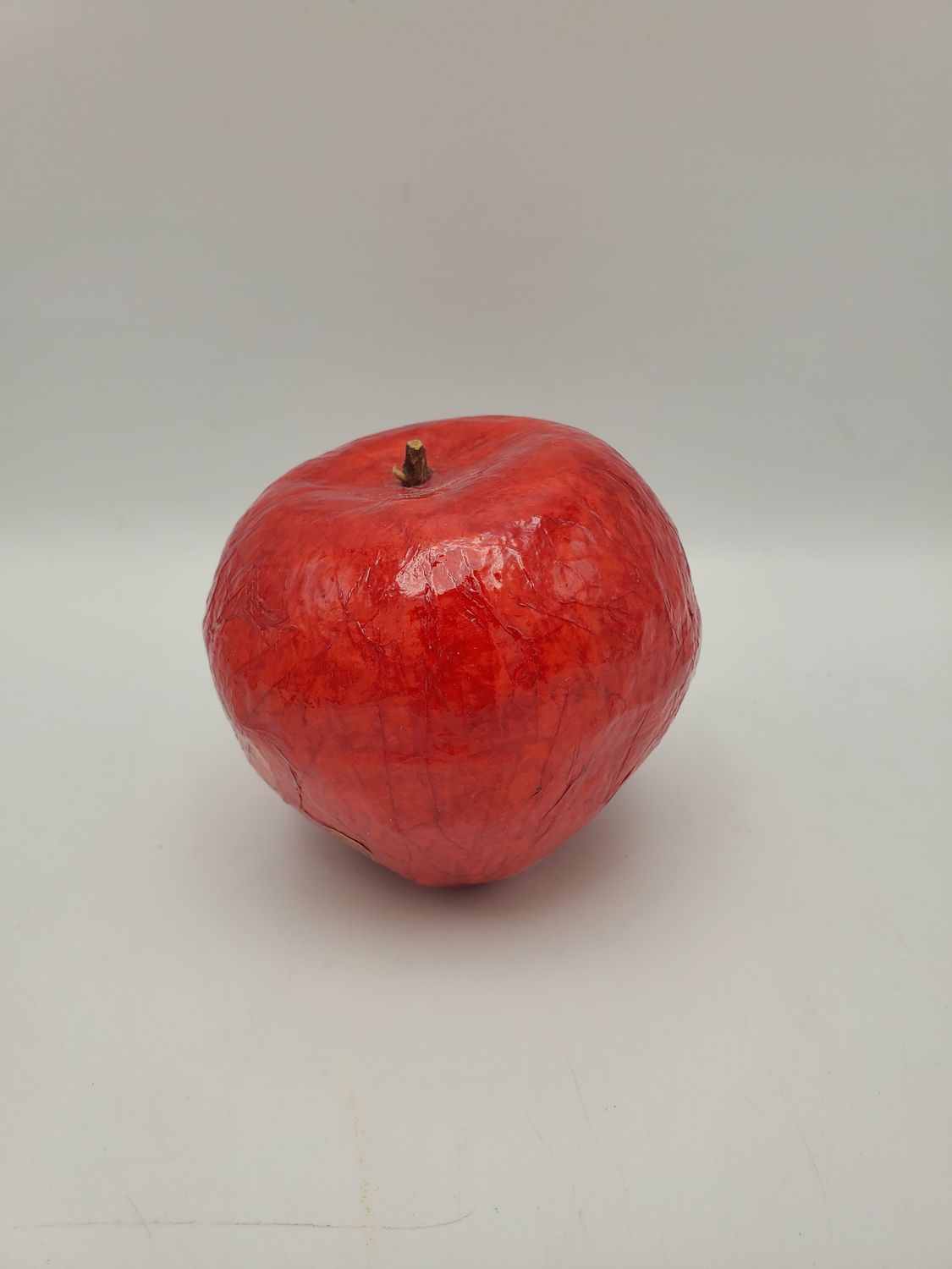 Paper Mâché Vintage Red Apple