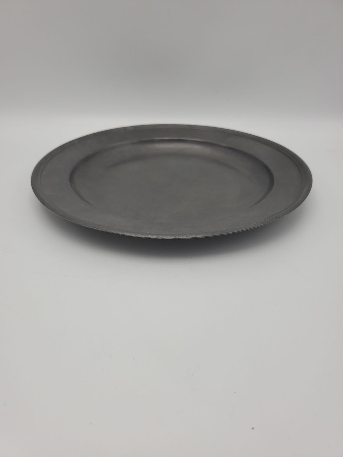 8" Colonial Tavern Style Pewter Plates, Set of 4