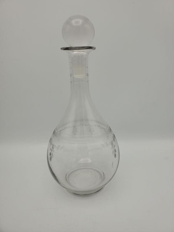 Clear frosted etched design decanter, 10 in