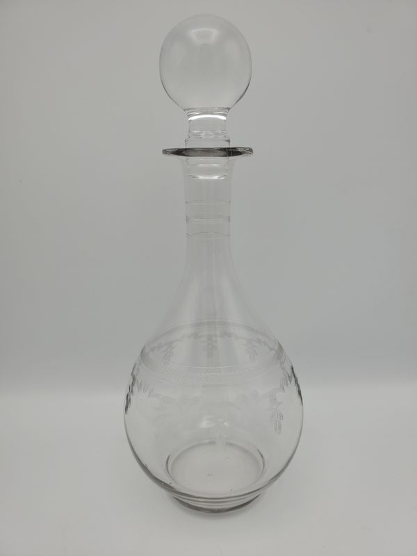 Clear frosted etched design decanter, 12 in