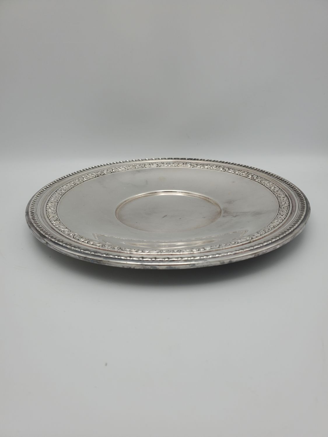 Reed &amp; Barton Silverplate Round Bread/Service Tray