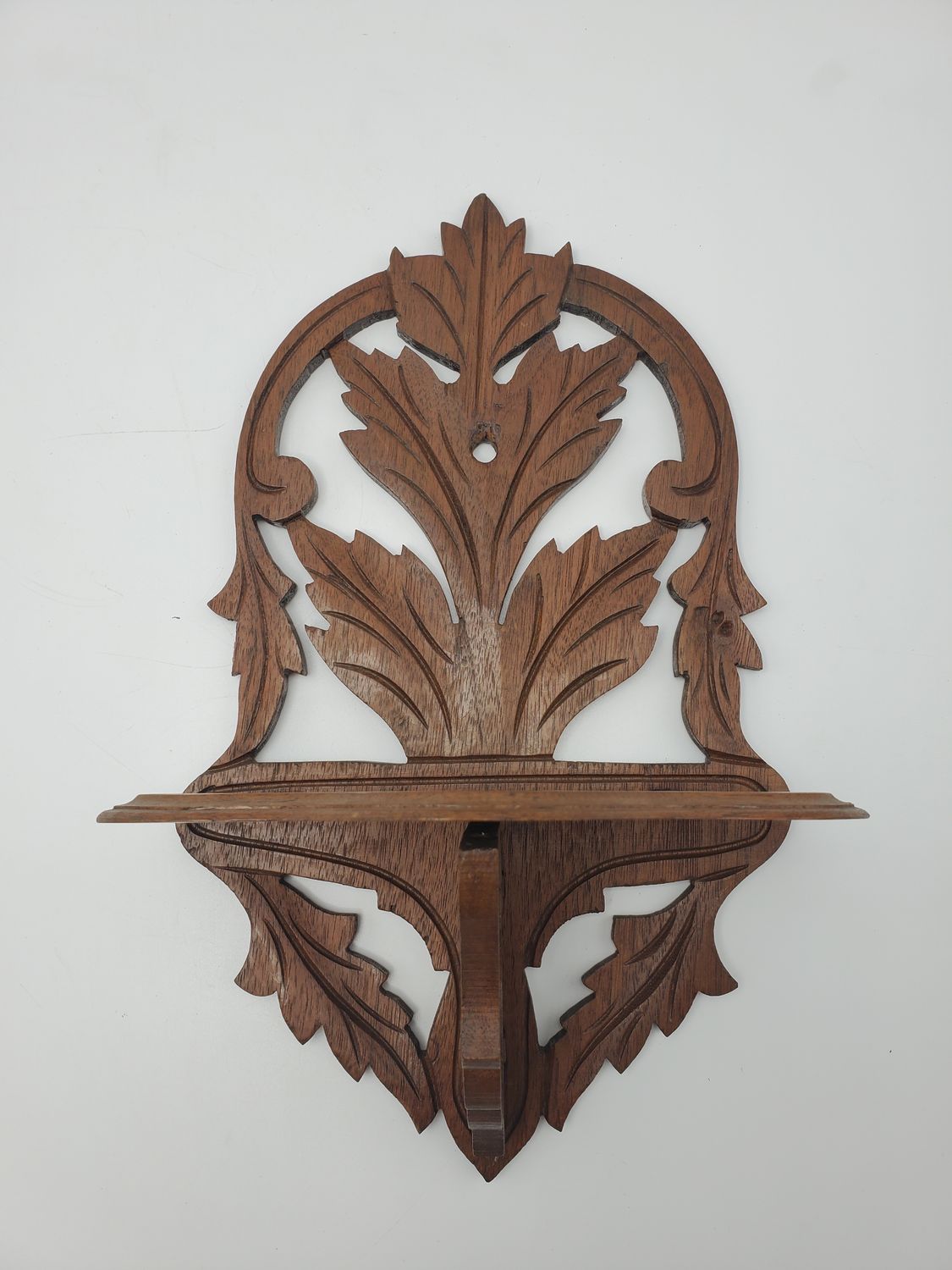 Display wall shelf foldable leaf design