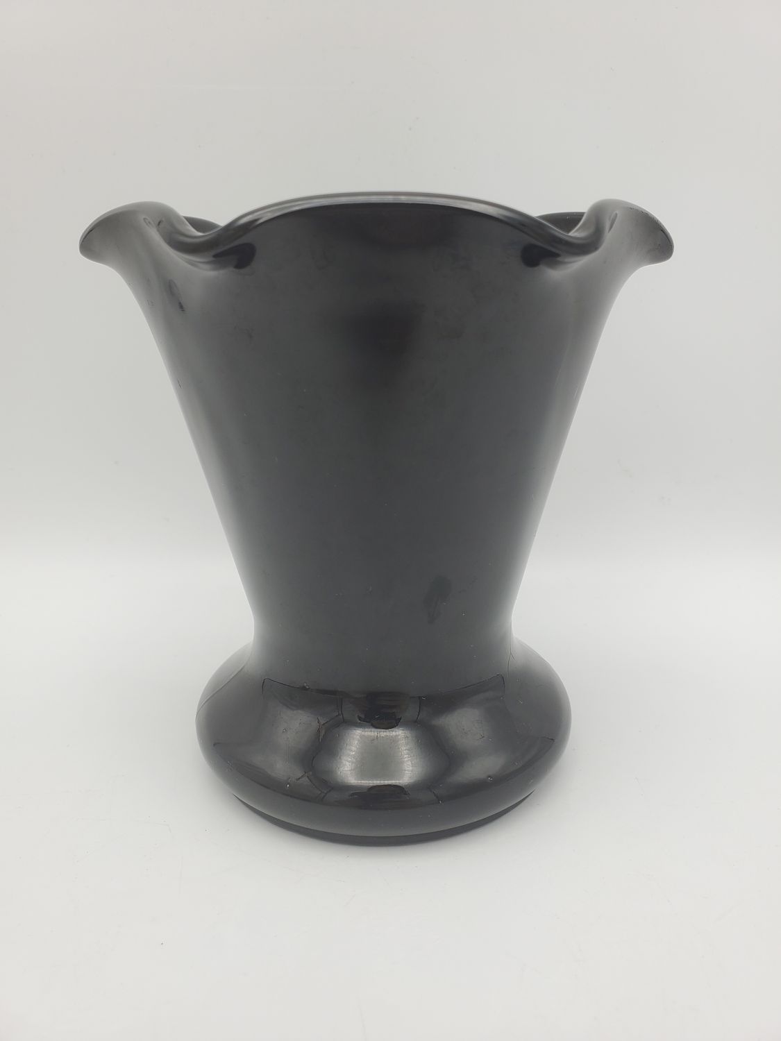Black Amethyst Vintage Ruffled Fluted Vase