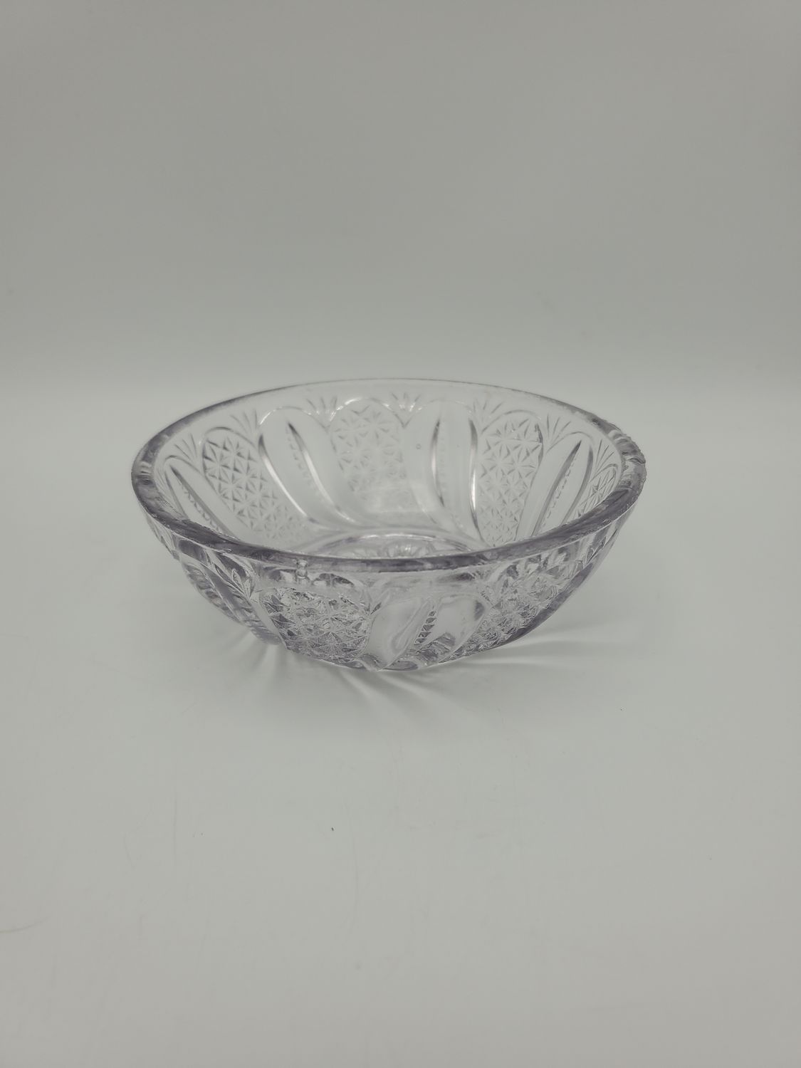 4 Antiq EAPG Feather Glass Small Bowl