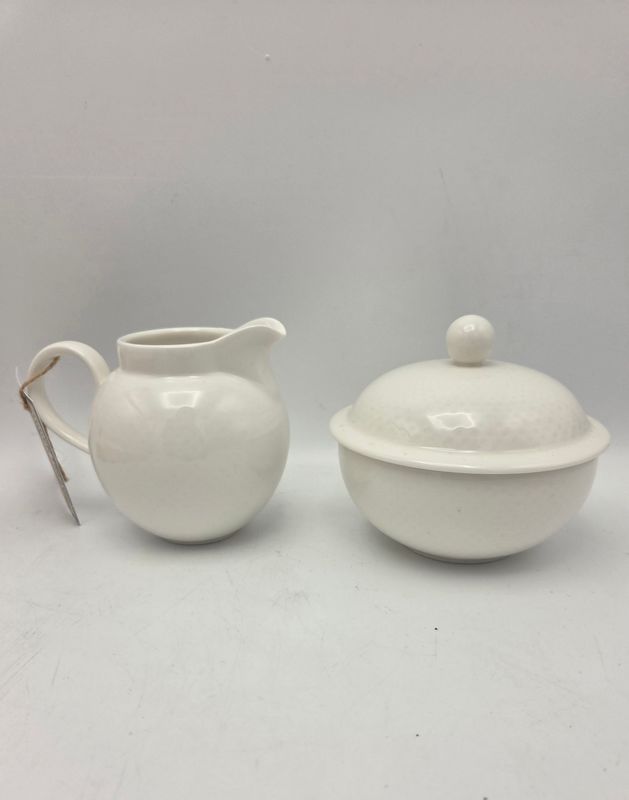Villeroy &amp; Boch Sugar Bowl &amp; Creamer