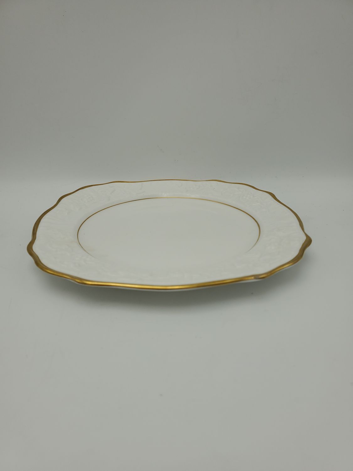 6 Old English Oak Royal Stafford plate