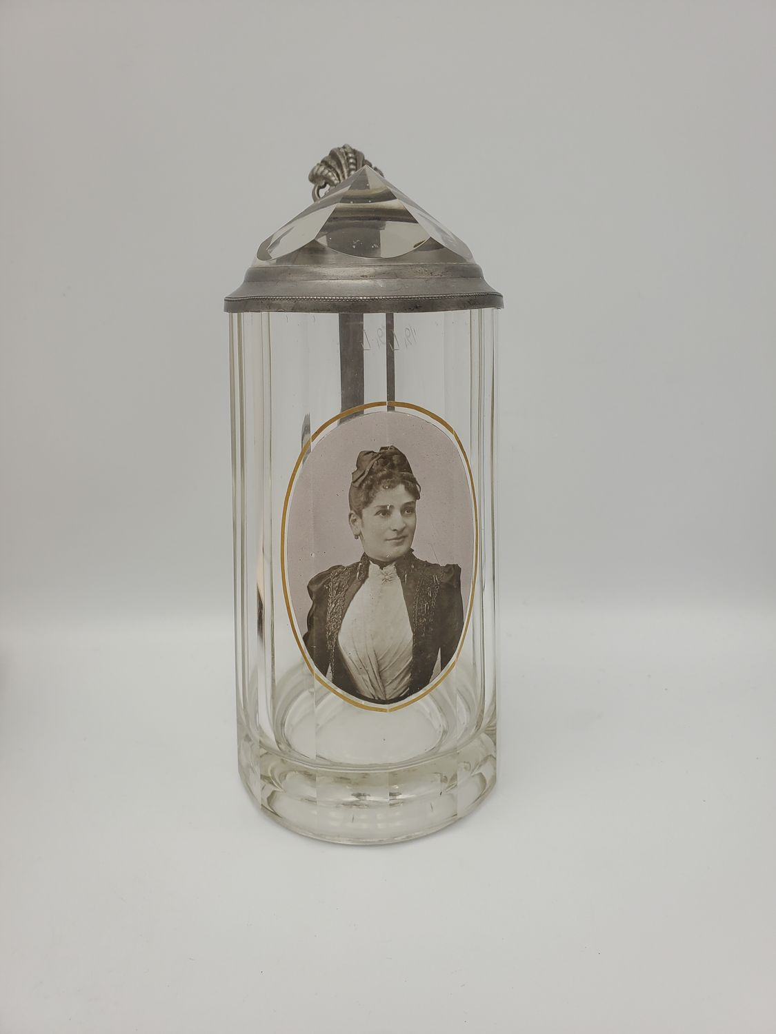 Clear Glass Diamond Lid Stein