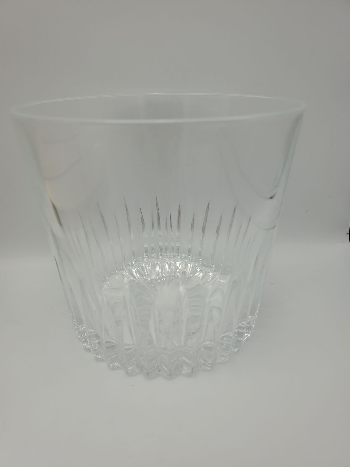Clear Cut-Style Glass Ice Bucket