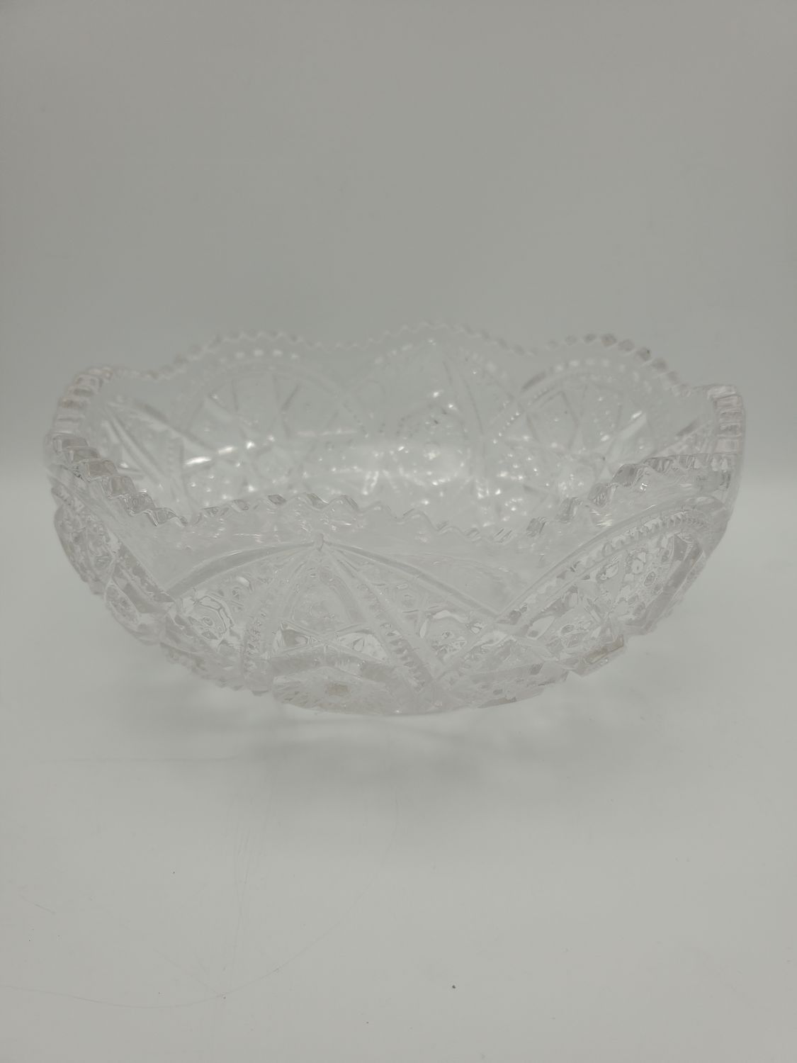 Scalloped Sawtooth Vintage Pressed Glass Starburst &amp; Geometric Bowl