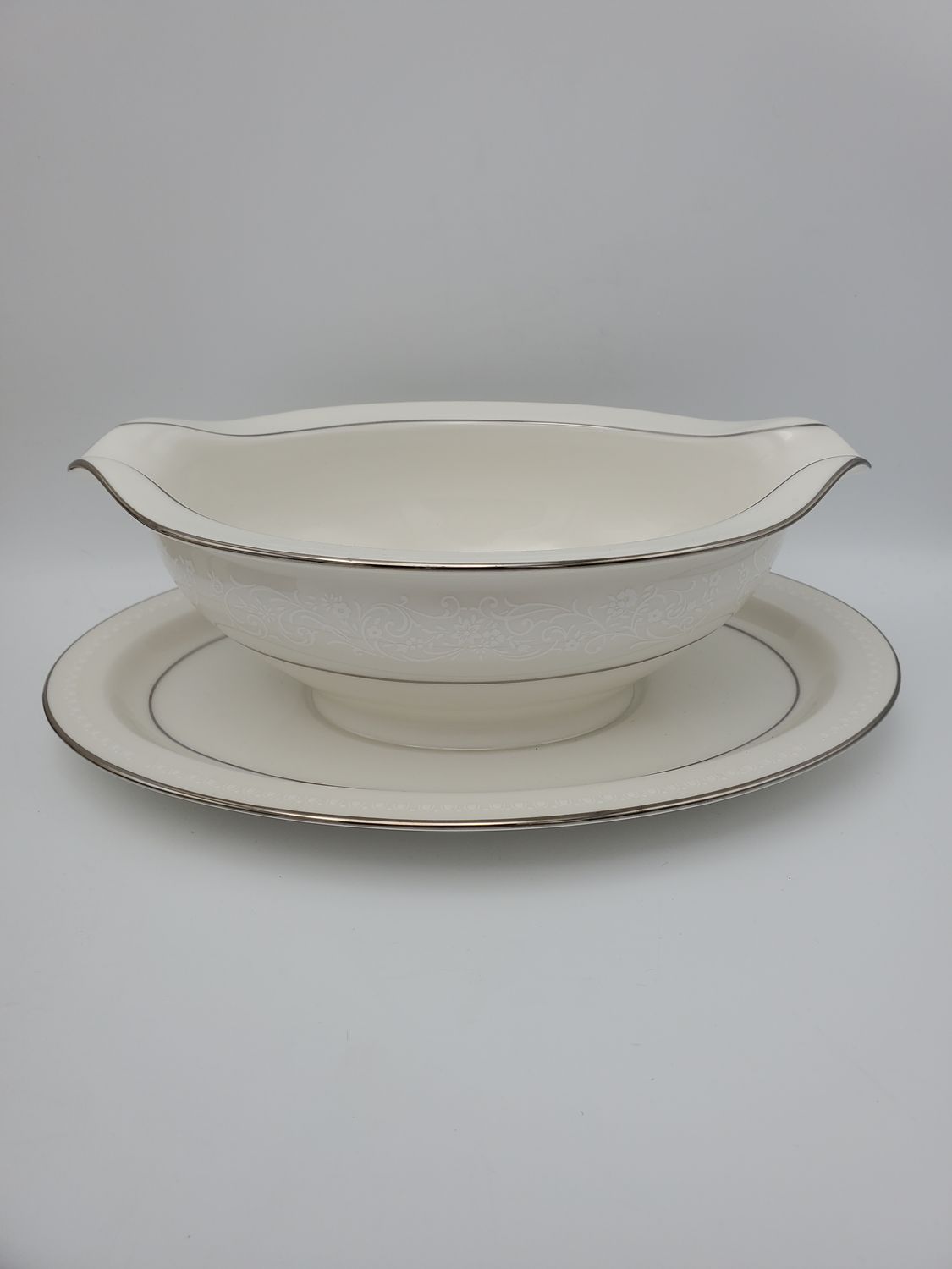 Noritake Ivory China Sorrento Gravy Boat