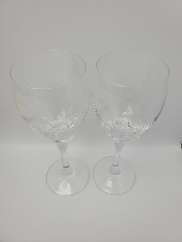 2 Swirled Vint Crystal Red Wine Glass