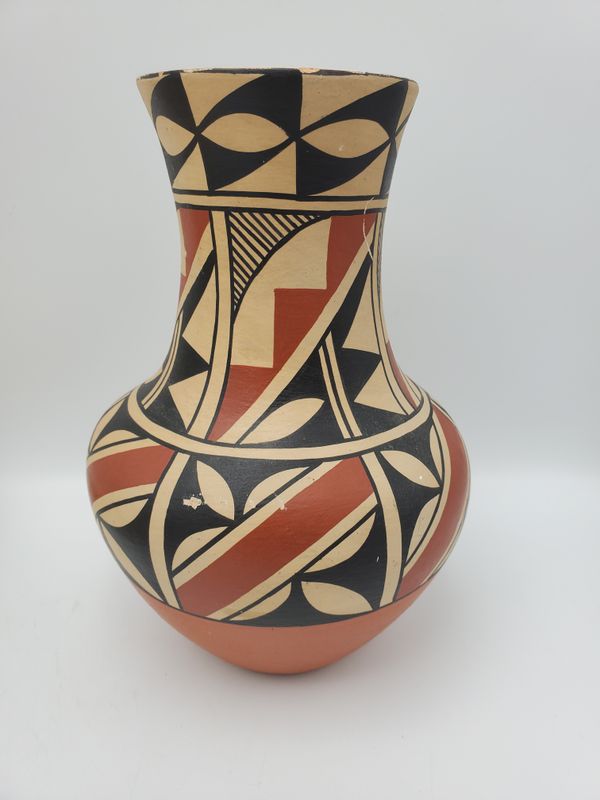 Dorela Tosa Jemez Nat. Am. Vase