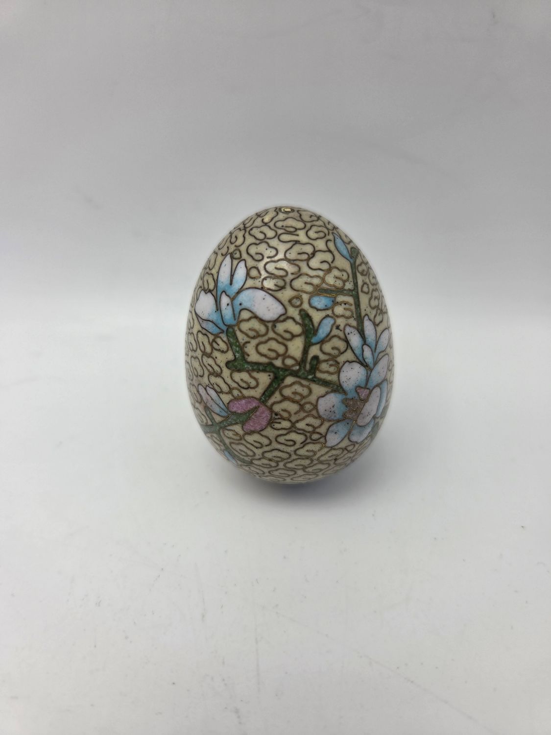 Vntg Clsnné Floral Enamel Egg