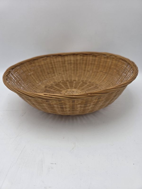 Vntg Hndwvn 12" Bamboo Basket