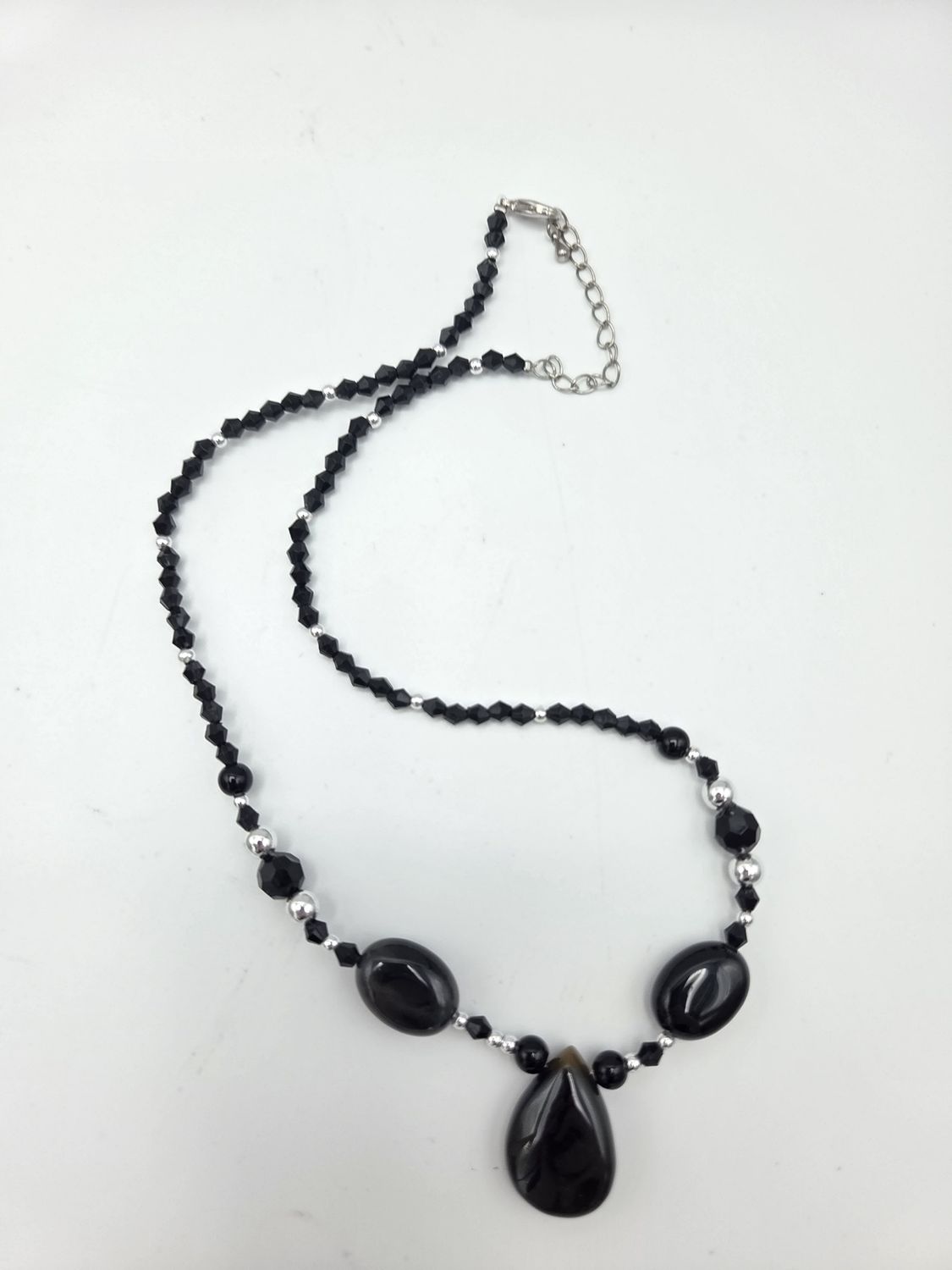 Black Teardrop Beaded Necklace