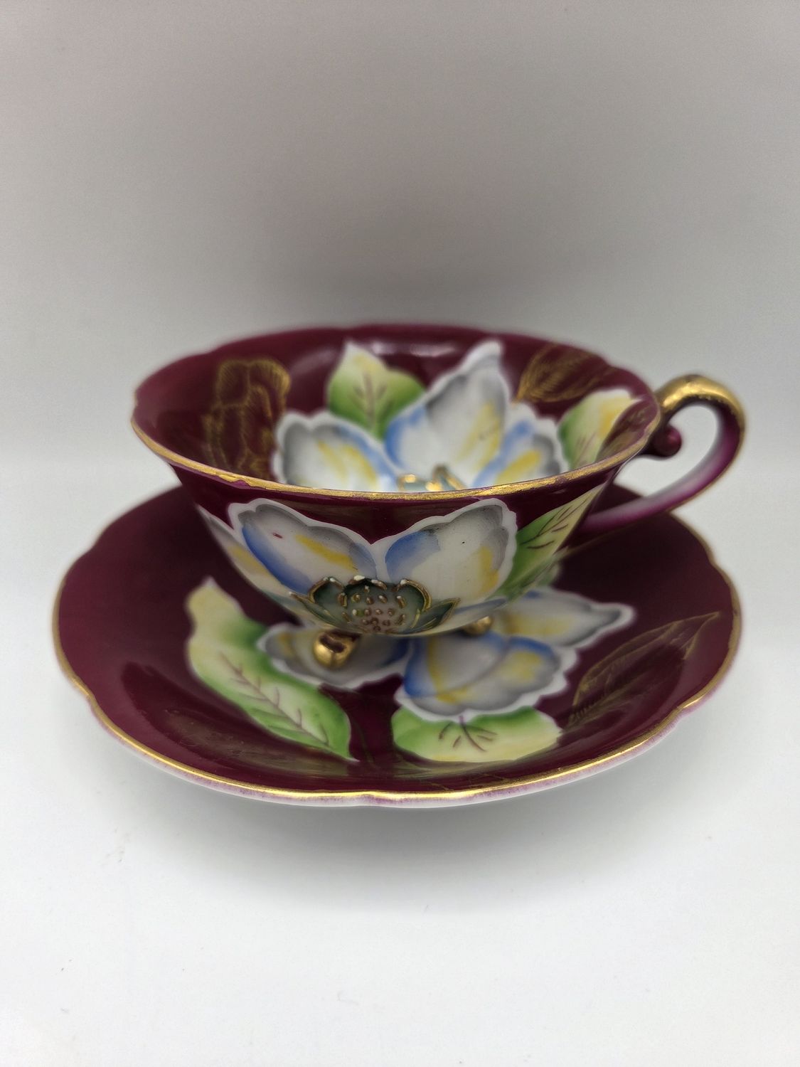 Red SAJI Hnd-Pntd Teacup &amp; Saucer