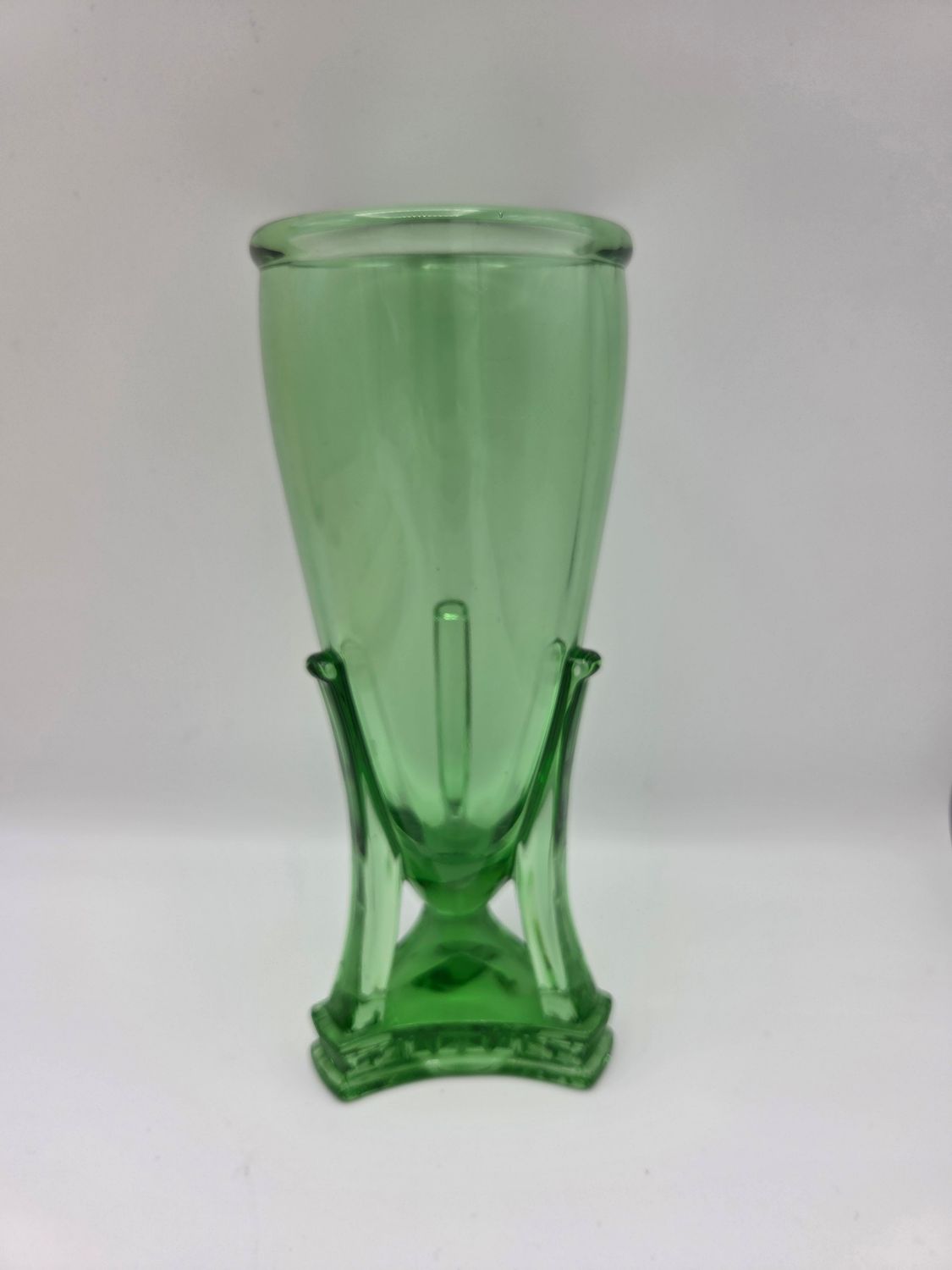 UV-Reactive Glass Trumpet Vase