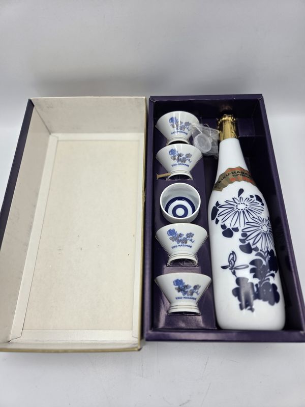 KIKU-MASAMUNE Sake Set