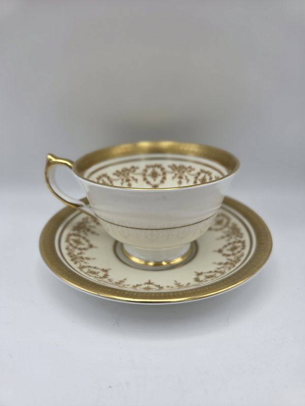 Aynsley Gold Dover Teacup &amp; Saucer
