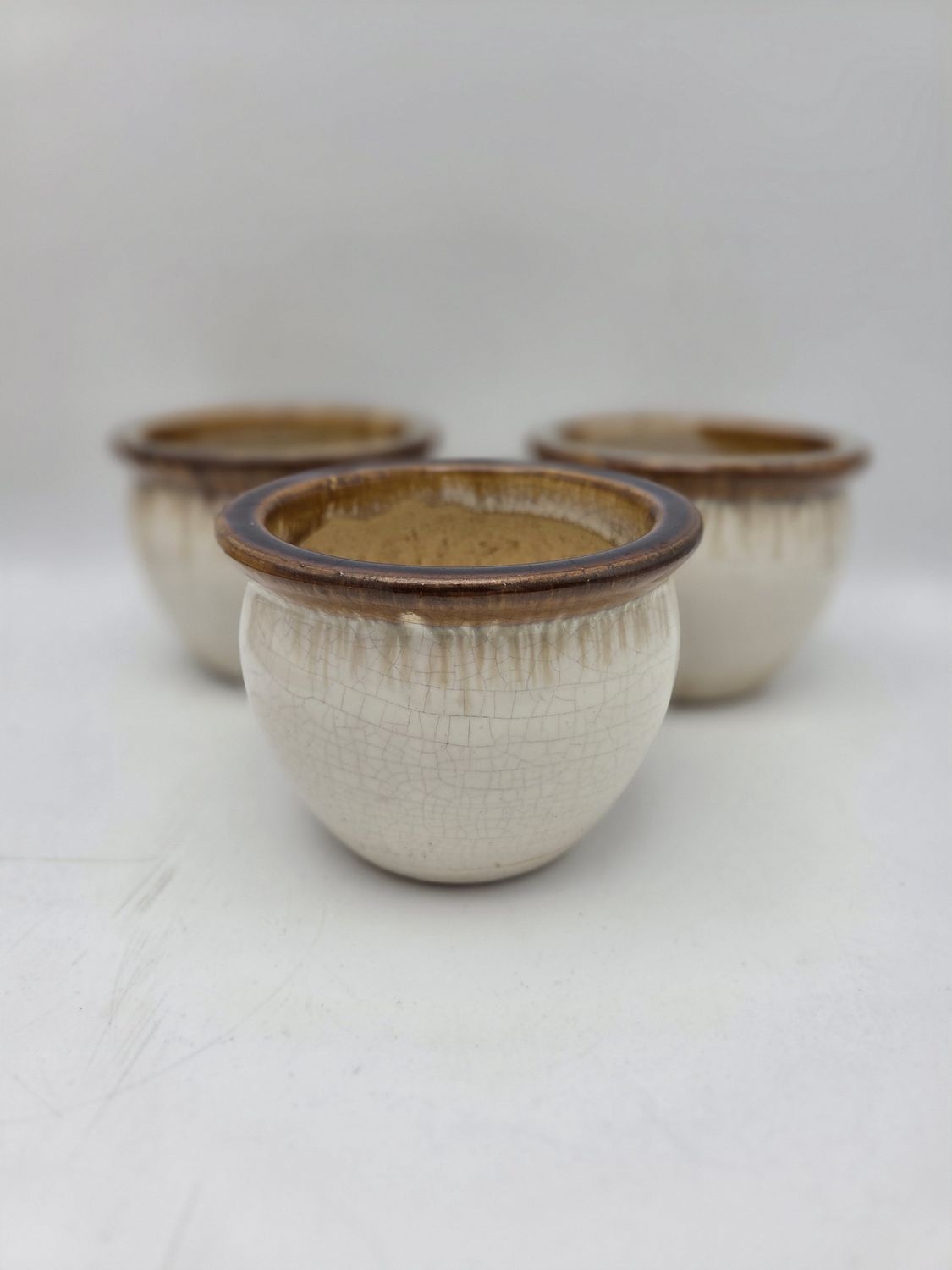 3 Vint Cream Crackle Ceramic Planters