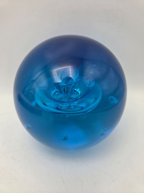 Blue Controlled Bubble Art Glass Paperweight