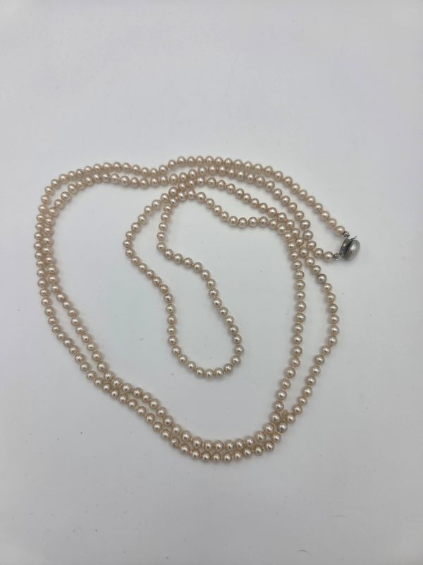 Vintage Faux Pearl Necklace Japan