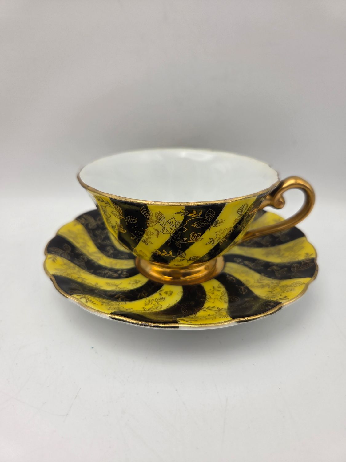 Norcrest Black &amp; Yellow Teacup