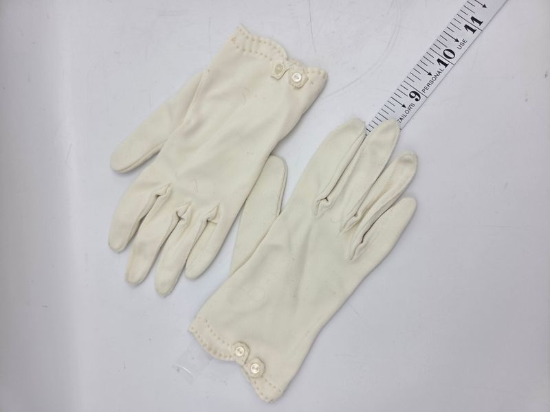 Scalloped Snap Cuff White Dress Gloves